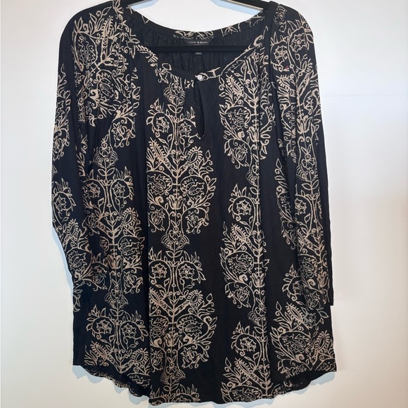 Lucky Brand Black & White Floral Boho Peasant Top – Women’s Plus 1X - Picture 8 of 9